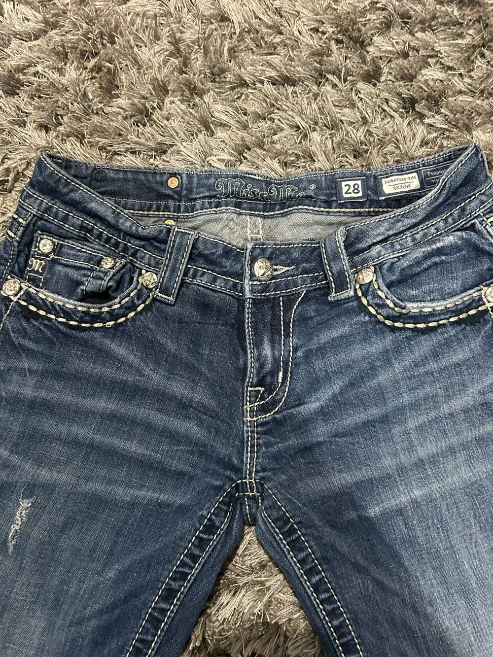 Miss Me Women's Dark Blue Skinny Jeans with Embroidered Peace Sign Pockets sz.28
